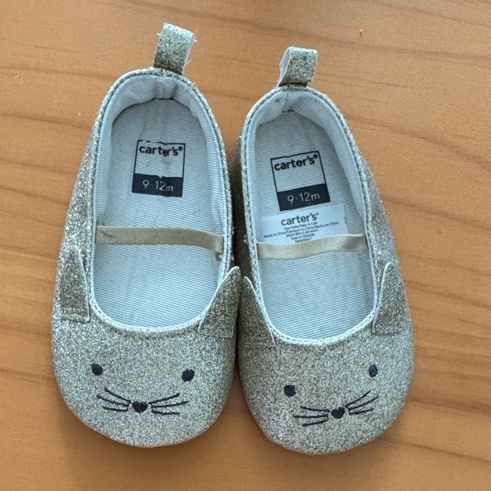 Gold kitty flats